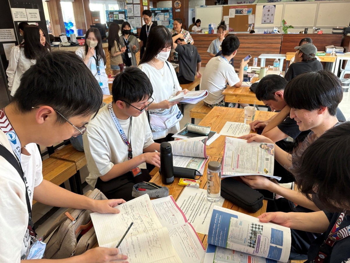 授業の合間の休み時間の様子